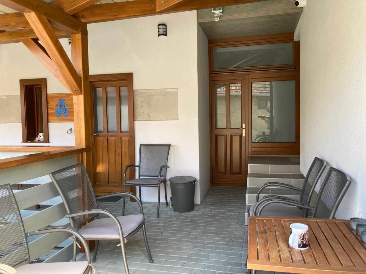 Toronyi Vendeghaz Hotel Екстериор снимка
