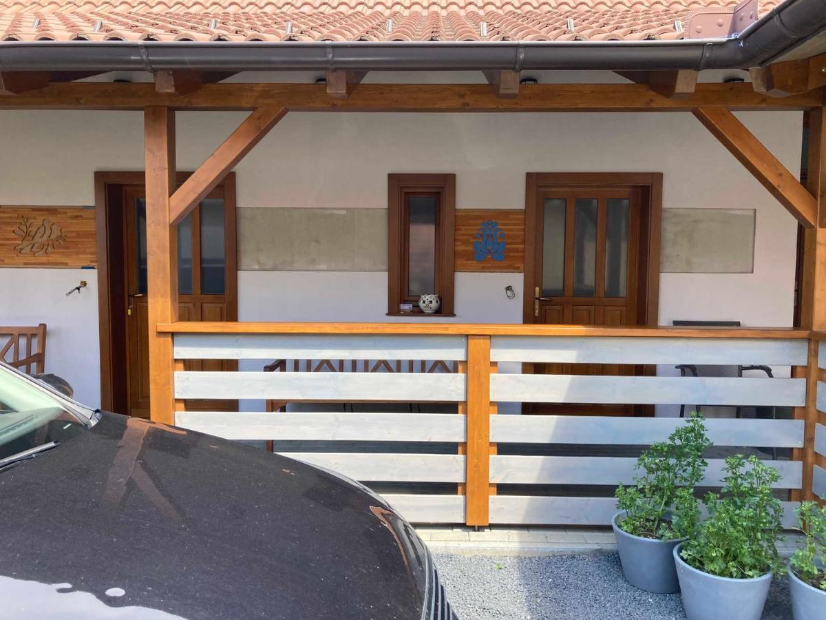Toronyi Vendeghaz Hotel Екстериор снимка