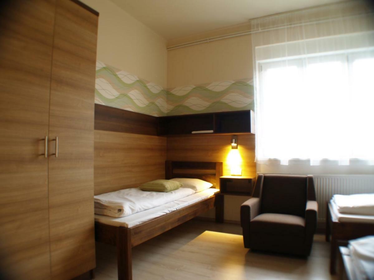 Toronyi Vendeghaz Hotel Екстериор снимка