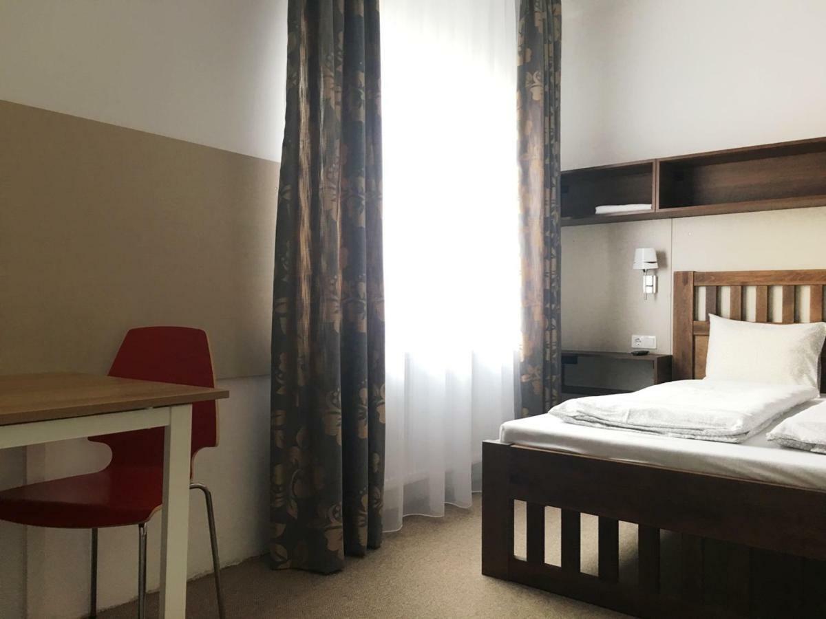 Toronyi Vendeghaz Hotel Екстериор снимка